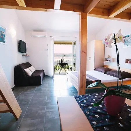 In With Sea View, Balcony, Air Conditioning, Wifi 4167-7 *