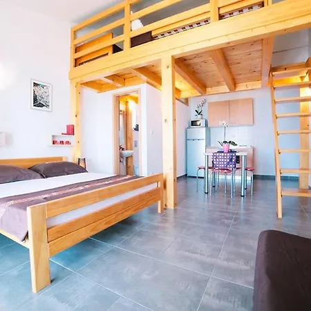 In With Sea View, Balcony, Air Conditioning, Wifi 4167-7 * Duće