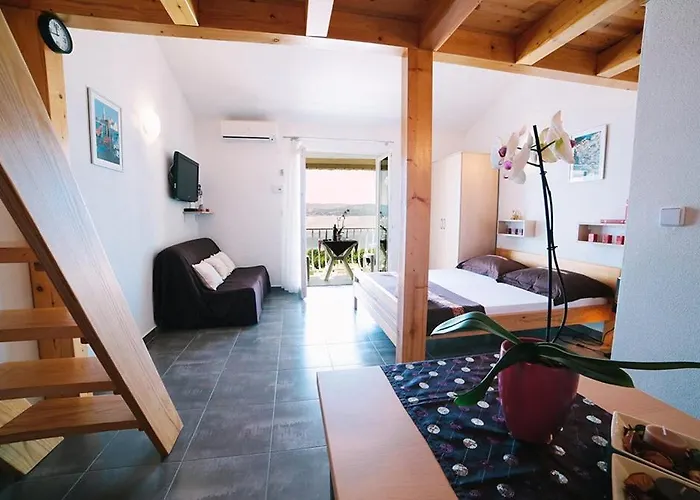 In With Sea View, Balcony, Air Conditioning, Wifi 4167-7 *