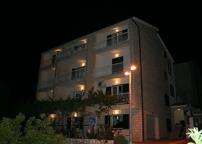 In With Sea View, Balcony, Air Conditioning, Wifi 4167-7 * Duće