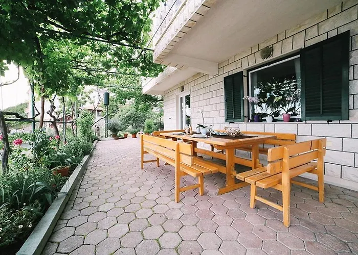 Lägenhet In With Sea View, Balcony, Air Conditioning, Wifi 4167-7 Duće